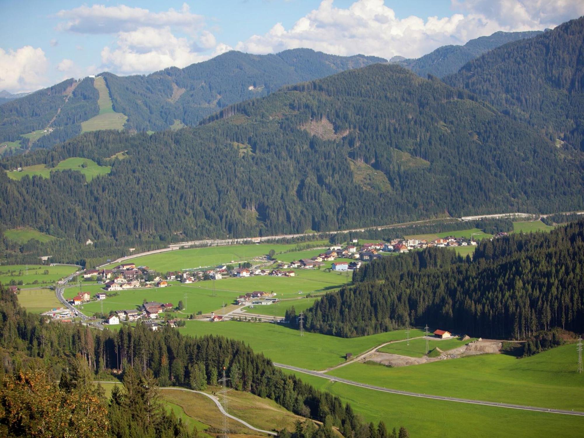 Apartment In Sankt Johann Im Pongau Near Ski Area Wagrain Esterno foto